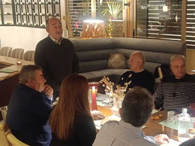 Δείπνο Σακκά με τρικαλινούς δημοσιογράφους – Στήριξη στους 25 Δήμους