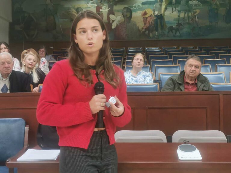 Το Κλικ Ζωής φροντίζει τους ηλικιωμένους στα Τρίκαλα