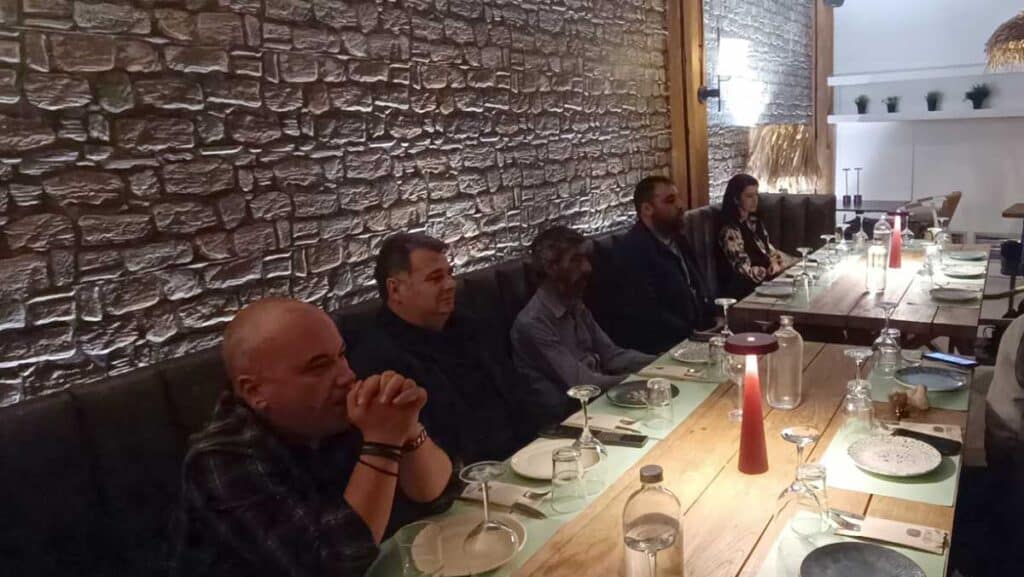 Νίκος Σακκάς δείπνο με τρικαλινούς δημοσιογράφους