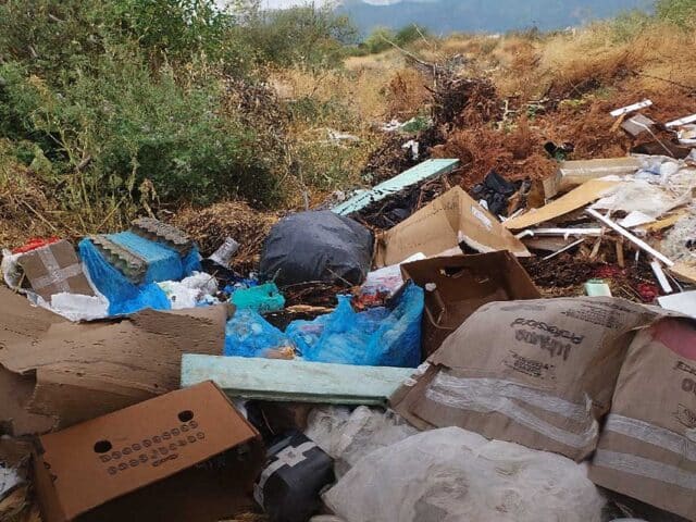 Σκουπιδότοπος το Παλαιομονάστηρο – Υπόλογος ο Δήμαρχος Πύλης για την αδιαφορία του