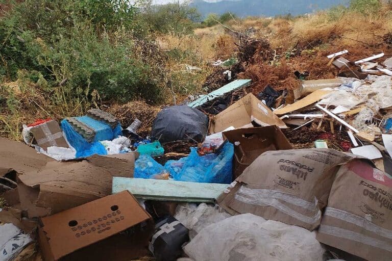 Σκουπιδότοπος το Παλαιομονάστηρο – Υπόλογος ο Δήμαρχος Πύλης για την αδιαφορία του