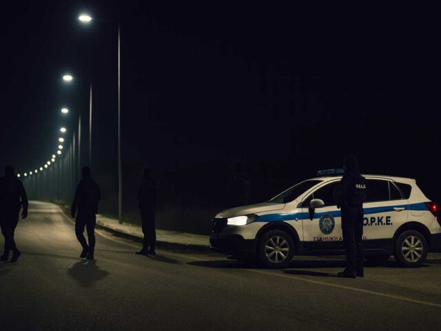 Ταξιτζής στα Τρίκαλα χωρίς δίπλωμα και με μαχαίρι
