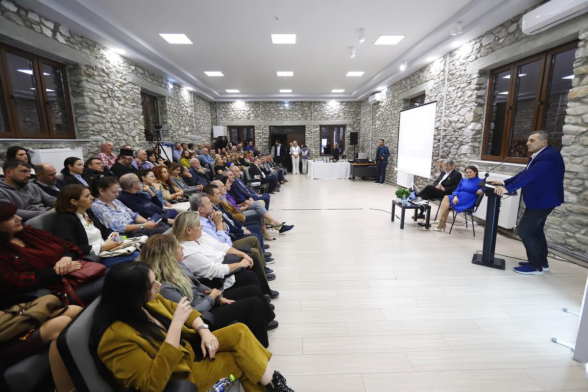 Ελασσόνα: Με επιτυχία το πρώτο «Καφέ της Επιστήμης»