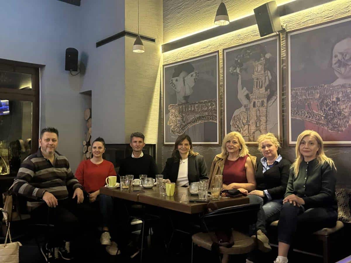 «Αγκαλιά Αγάπης»: Συνάντηση και νέες δράσεις στα Τρίκαλα