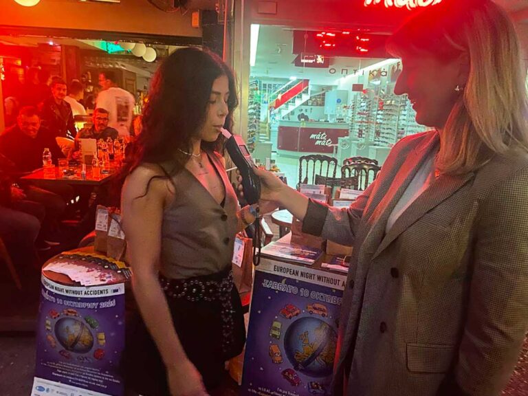 Τρίκαλα: «Αλκοόλ και οδήγηση δεν πάνε μαζί»