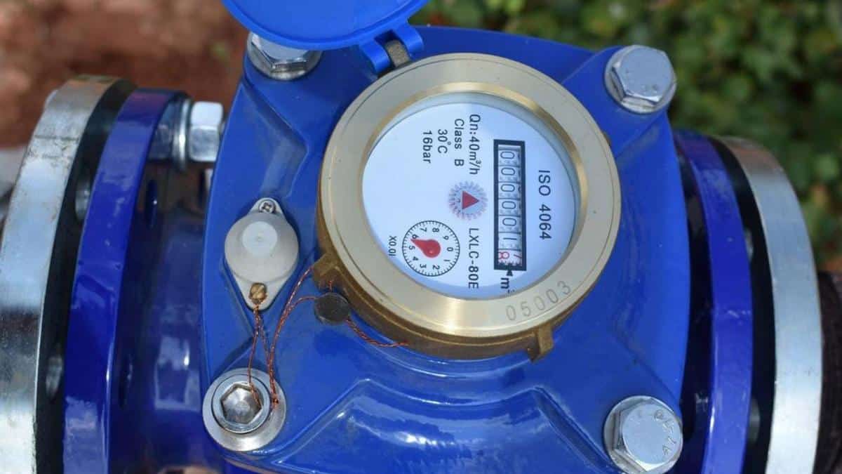Μουζάκι: Καταγγελίες για LED και ψηφιακά υδρόμετρα