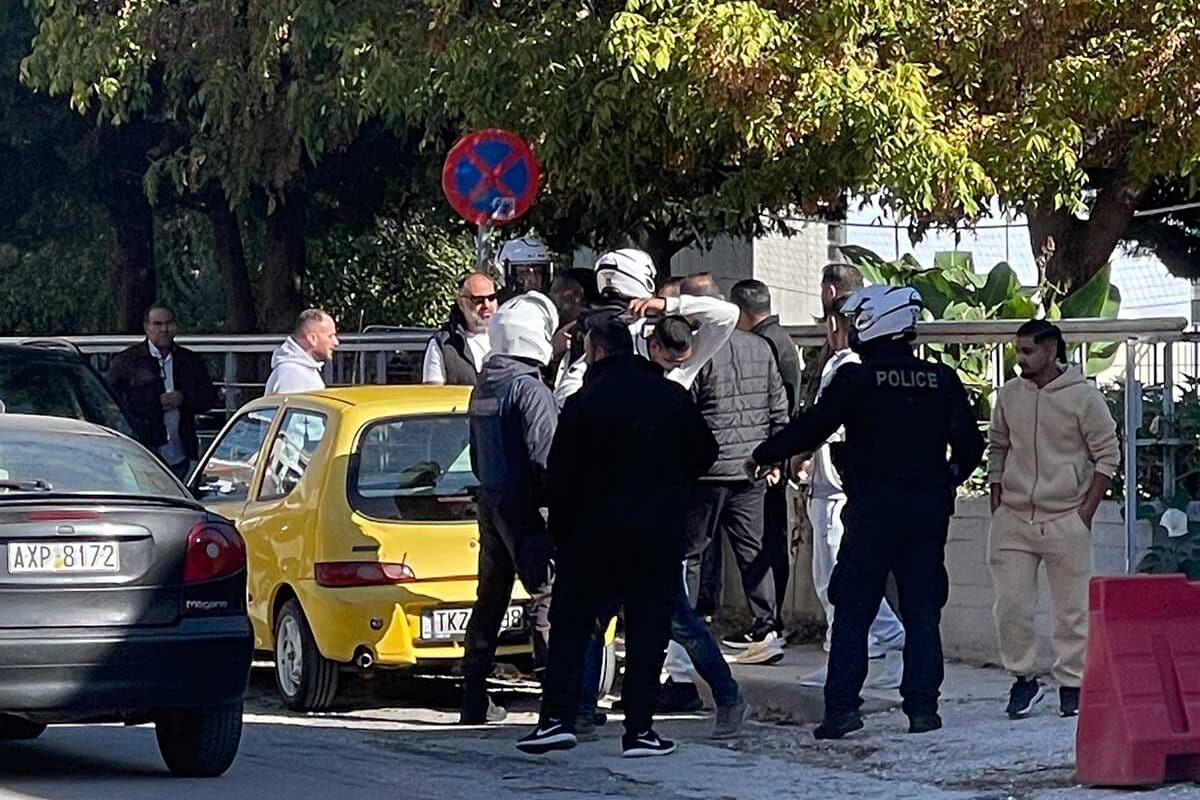 Συμπλοκή στα Δικαστήρια Τρικάλων – Επέμβαση της ΔΙΑΣ, «θεατές» το διασκέδαζαν