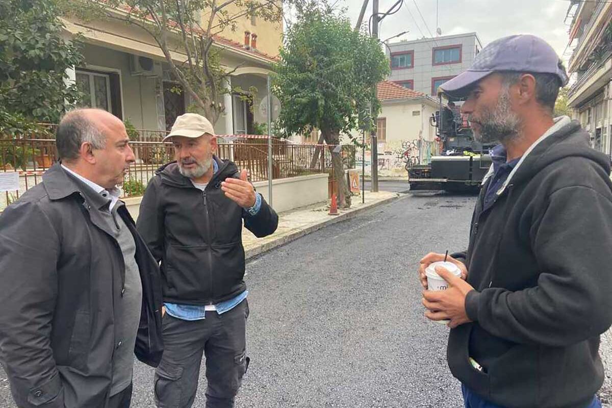 Σακκάς ρίχνει άσφαλτο, Καταβούτας μένει στη λήθη