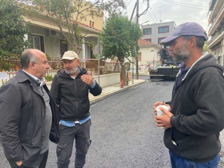 Σακκάς ρίχνει άσφαλτο, Καταβούτας μένει στη λήθη