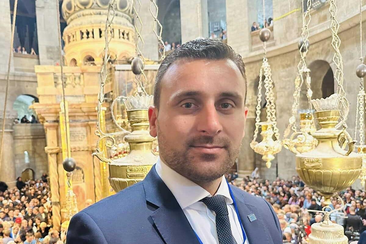 Όλα για την καρέκλα; Ο Αβραμόπουλος και η διάλυση της δυτικής γραμμής