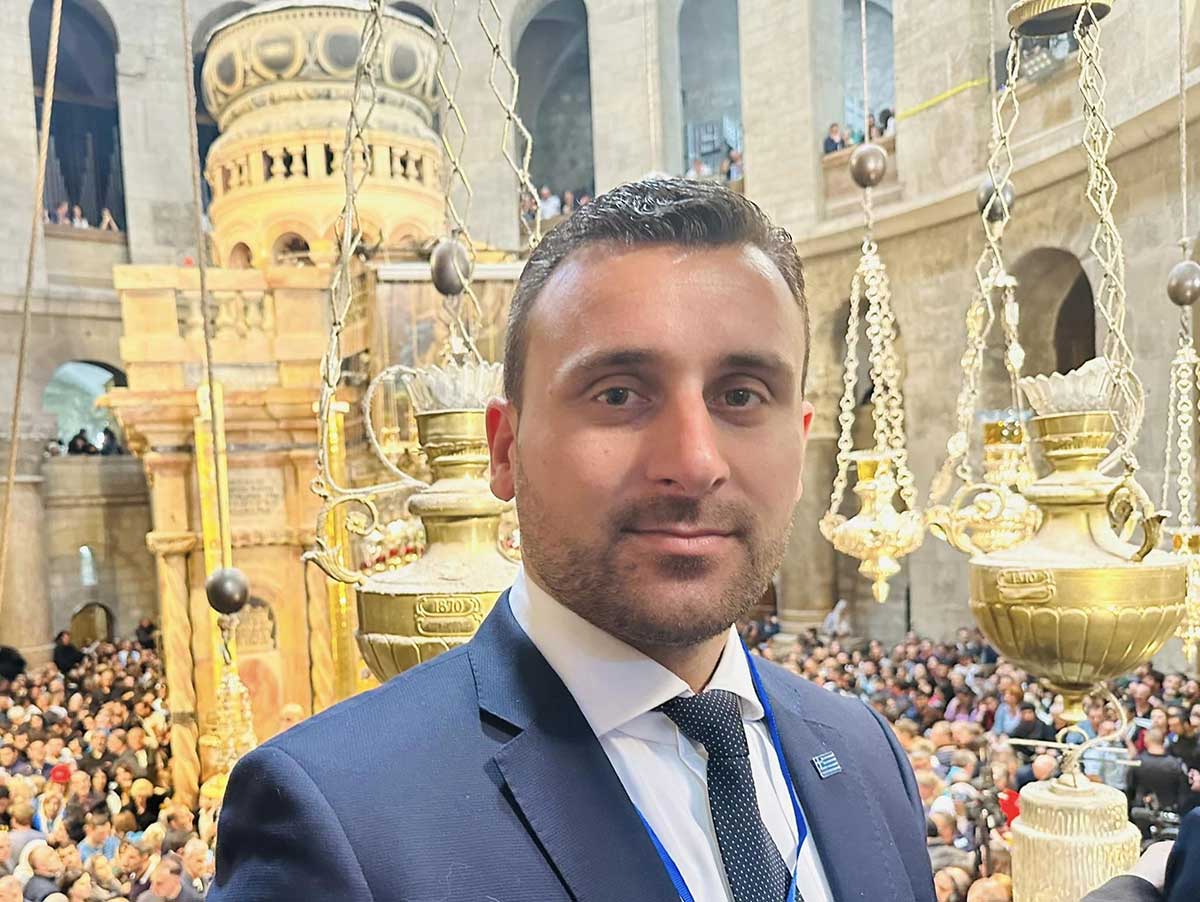 Όλα για την καρέκλα; Ο Αβραμόπουλος και η διάλυση της δυτικής γραμμής