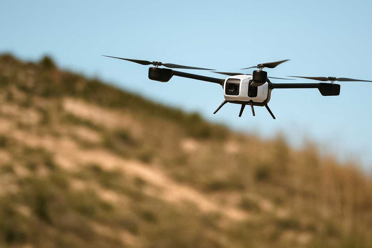 Drone και ποδηλάτες εντόπισαν χαμένο πεζοπόρο στα Μετέωρα