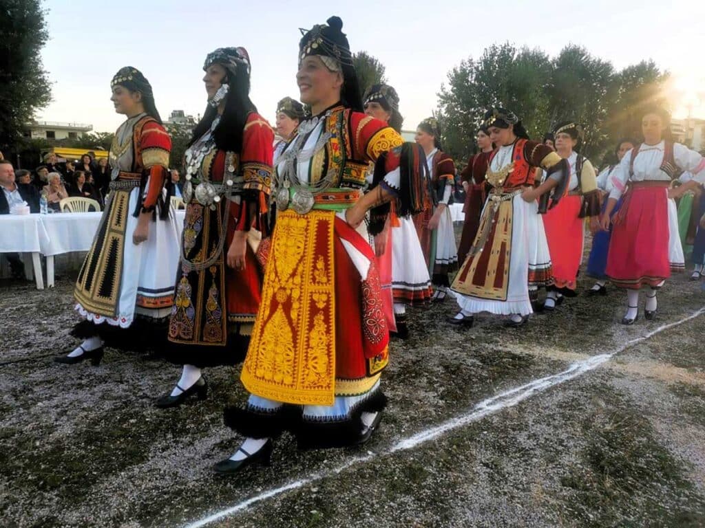 Η Καραγκούνικη παράδοση ζωντάνεψε στα Τρίκαλα