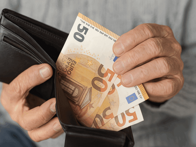 Έρχεται το ετήσιο επίδομα των 250€ κάθε Νοέμβριο – Ποιοι το δικαιούνται και ποιοι μένουν εκτός
