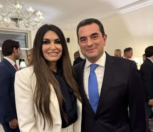 Κώστας Σκρέκας: «Νέα σελίδα στις σχέσεις Ελλάδας–ΗΠΑ με την Πρέσβη Kimberly Guilfoyle»