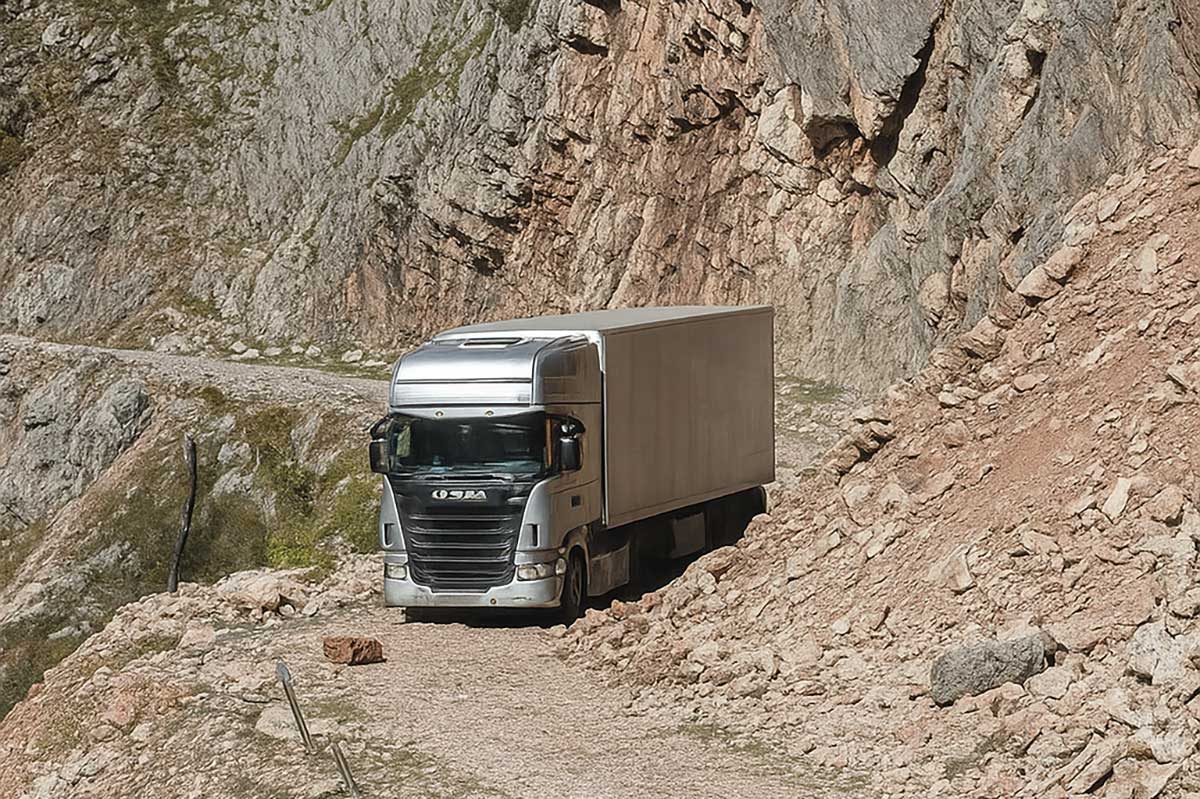 Νταλίκα εγκλωβίστηκε στη Γκρόπα μετά από λάθος στροφή