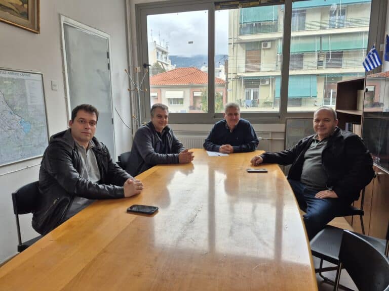 Συνάντηση Γιάννη Αναστασίου με εργαζομένους ΕΛΤΑ Θεσσαλίας για τη μη κατάργηση υποκαταστημάτων