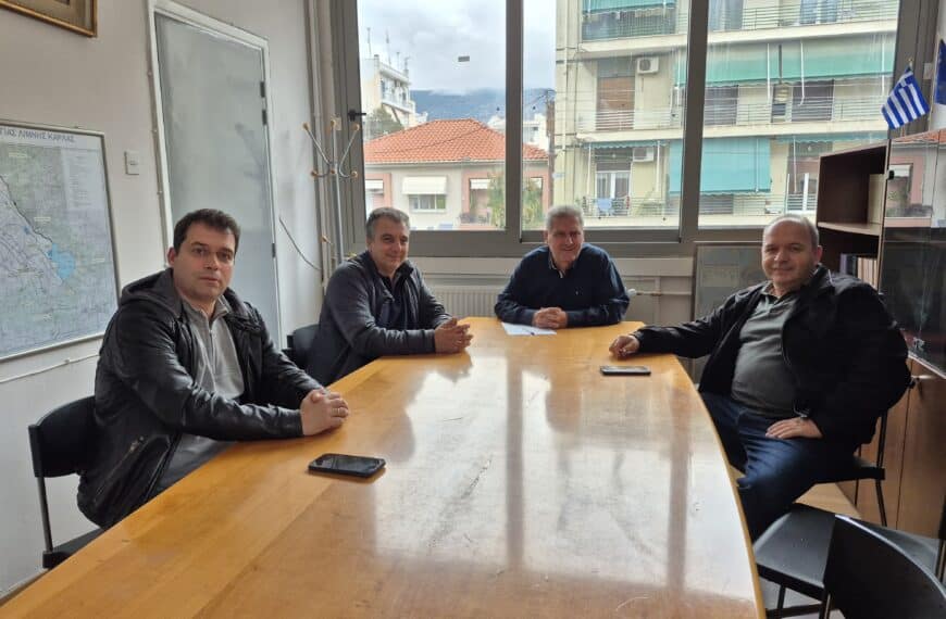 Συνάντηση Γιάννη Αναστασίου με εργαζομένους ΕΛΤΑ Θεσσαλίας για τη μη κατάργηση υποκαταστημάτων