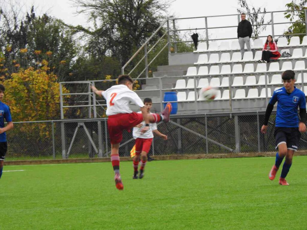 Στιγμιότυπα από τον αγώνα της Κ14 ΕΠΣ Τρικάλων με την ΕΠΣ Πιερίας για το πρωτάθλημα Μικτών Ομάδων.