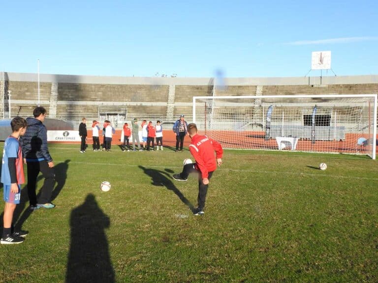 Δοκάρι σημάδευαν, δοκάρι δεν πέτυχαν οι μικροί στο event της Θύρας 4