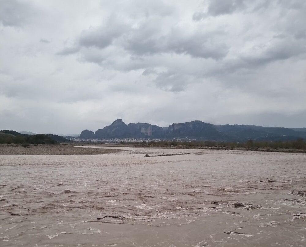 Πλημμύρες στον Δήμο Μετεώρων: Αποκομμένα χωριά και διακοπές κυκλοφορίας