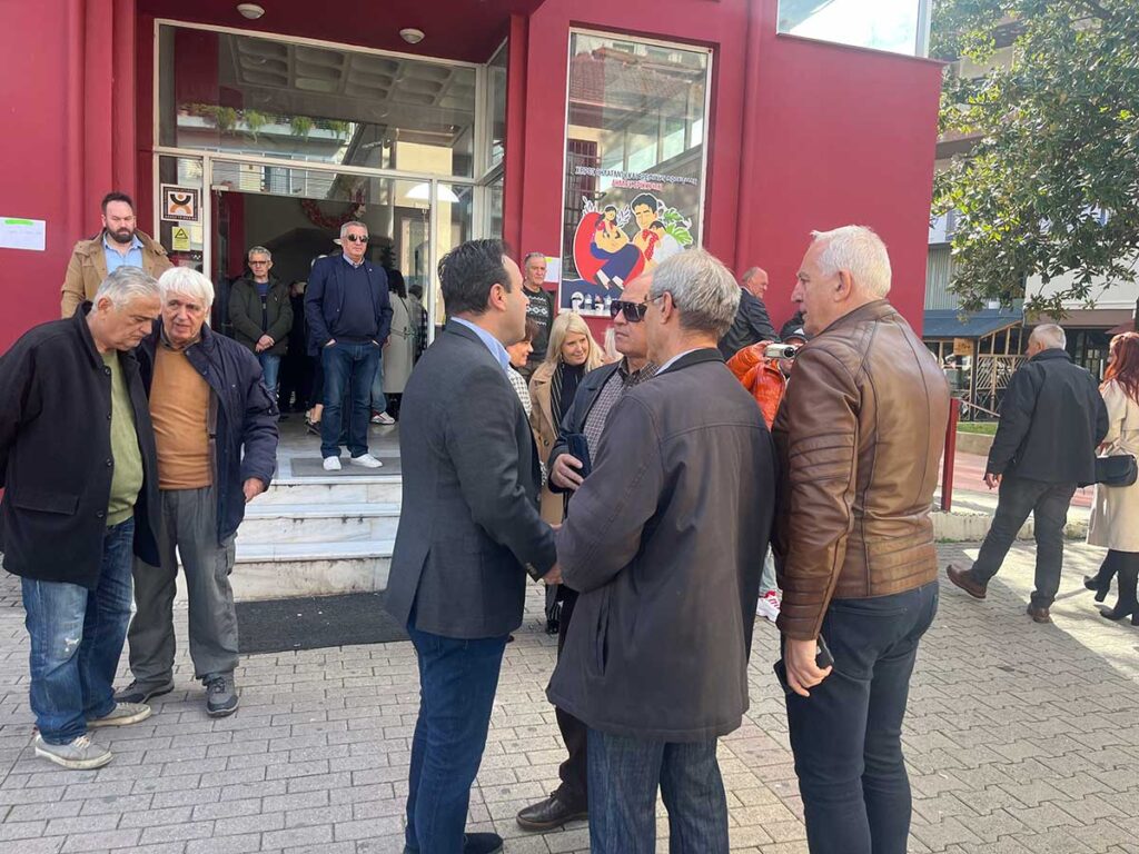 Εσωκομματικές ΝΔ στα Τρίκαλα: Μεγάλη συμμετοχή από το πρωί