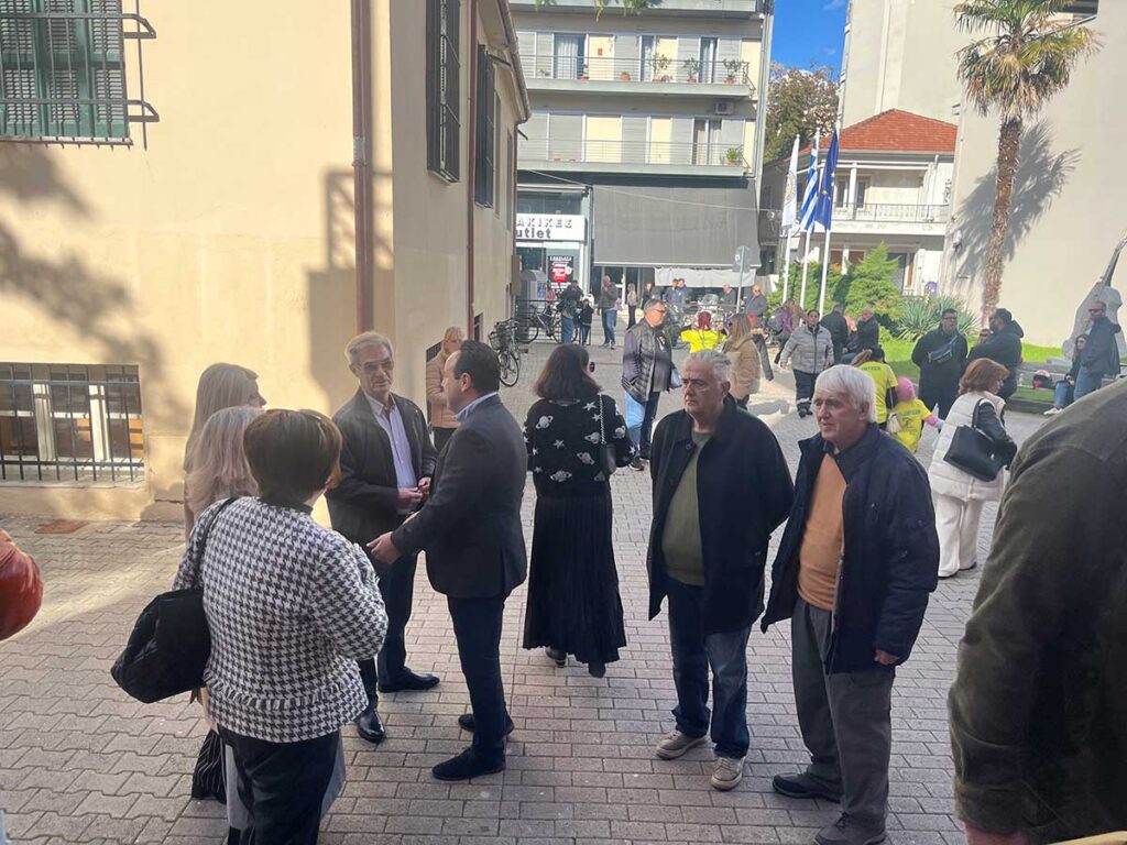 Εσωκομματικές ΝΔ στα Τρίκαλα: Μεγάλη συμμετοχή από το πρωί