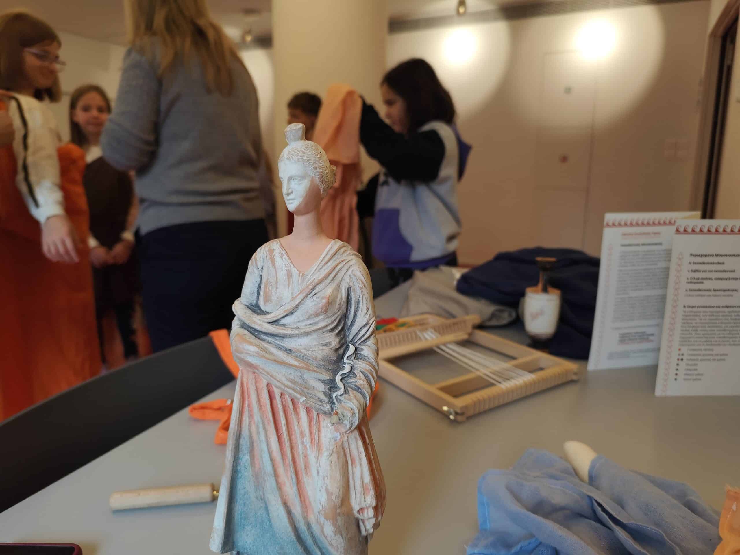 Το 10ο Δημοτικό Σχολείο Τρικάλων στη Βιβλιοθήκη Καλαμπάκας