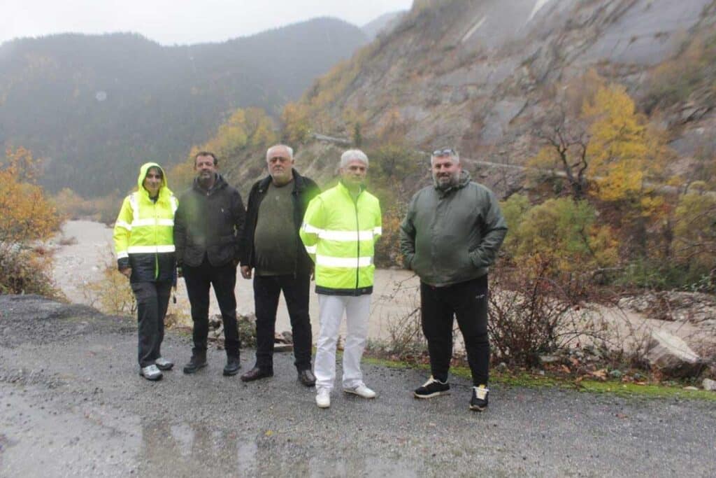 Κατολισθήσεις σε Γαρδίκι και Αθαμανία: Προβλήματα στον δρόμο Δέσης–Γαρδικίου