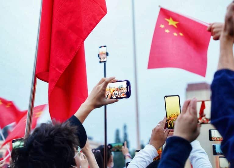 Ψηφιακή επιτήρηση και πτυχία για influencers: Το νέο πρόσωπο της Κίνας»