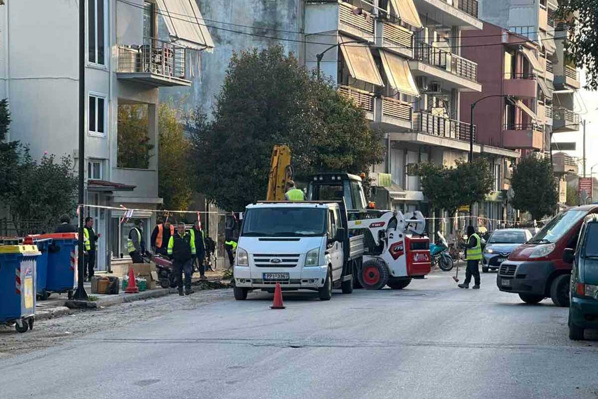 Εργοτάξιο το κέντρο των Τρικάλων – Αγώνας δρόμου πριν τη λήξη του τελεσιγράφου Σακκά