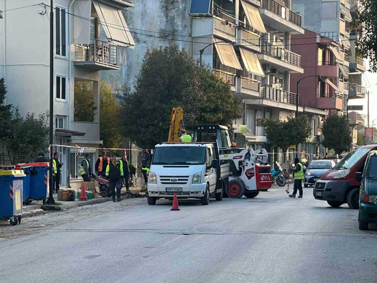 Εργοτάξιο το κέντρο των Τρικάλων – Αγώνας δρόμου πριν τη λήξη του τελεσιγράφου Σακκά