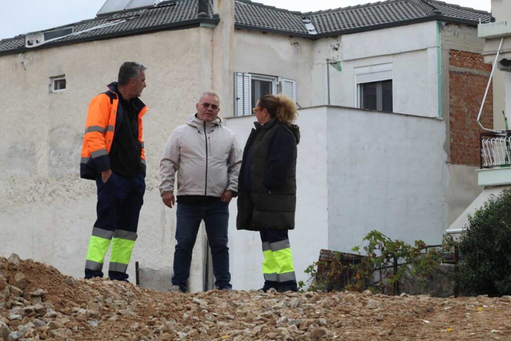 Νέος χώρος στάθμευσης για τον Μύλο των Ξωτικών – Επιθεώρηση από τον Δήμαρχο Τρικκαίων