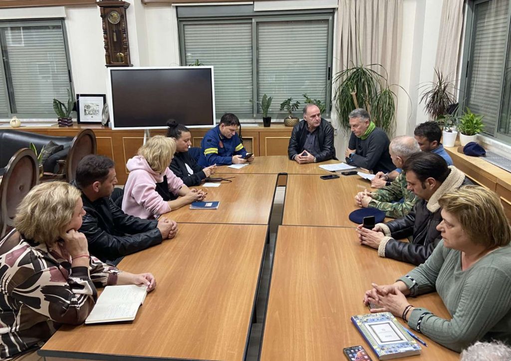 Σύσκεψη στον Δήμο Τρικκαίων για την πολιτική προστασία λόγω καιρού