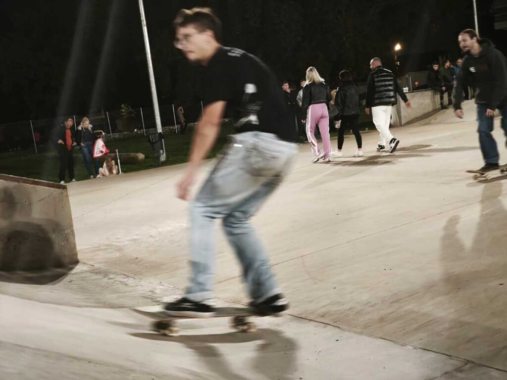 Τρίκαλα: Εγκαινιάστηκε το νέο Skate Park – Χώρος άθλησης και δημιουργίας για τη νεολαία