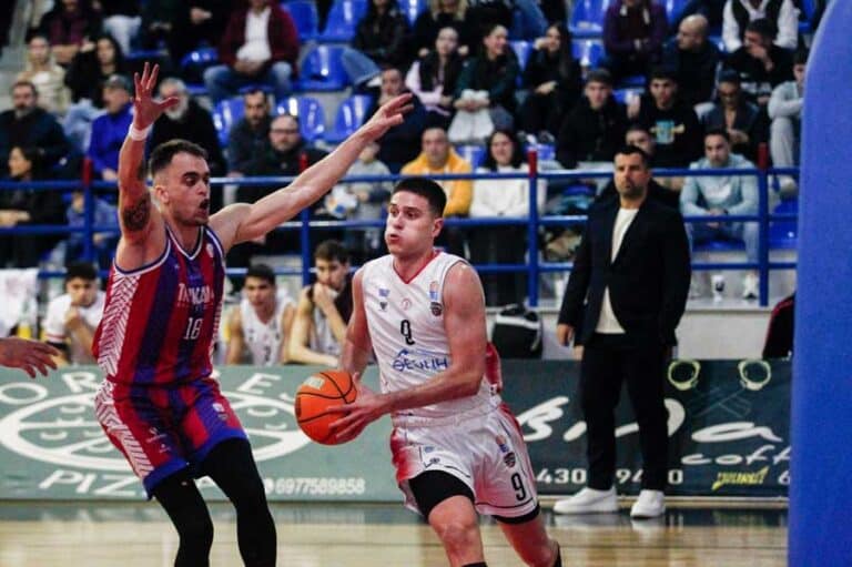 Μπάσκετ: Σάκος του μποξ ο ΑΟΤ – Ήττα 98-65 στους Σοφάδες