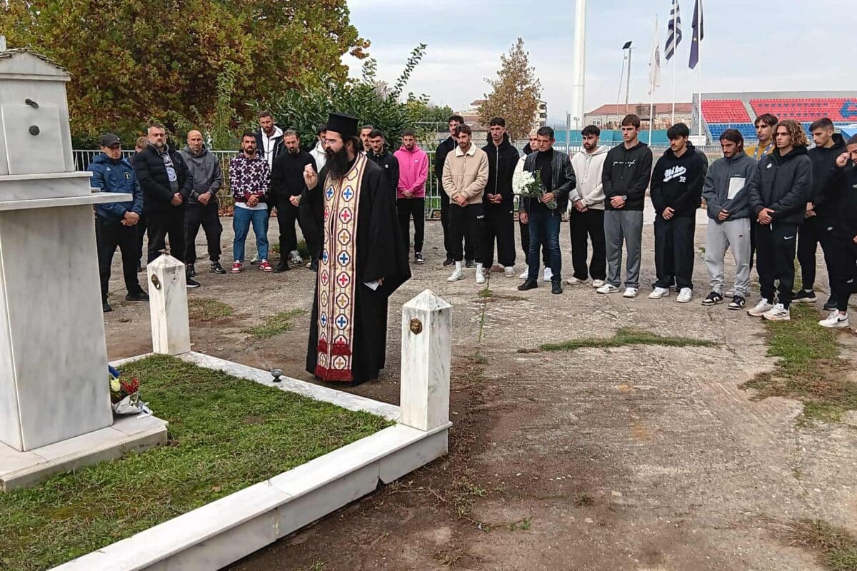 Tρισάγιο στη μνήμη των Εξηνταφώτη – Λαζαρίδη