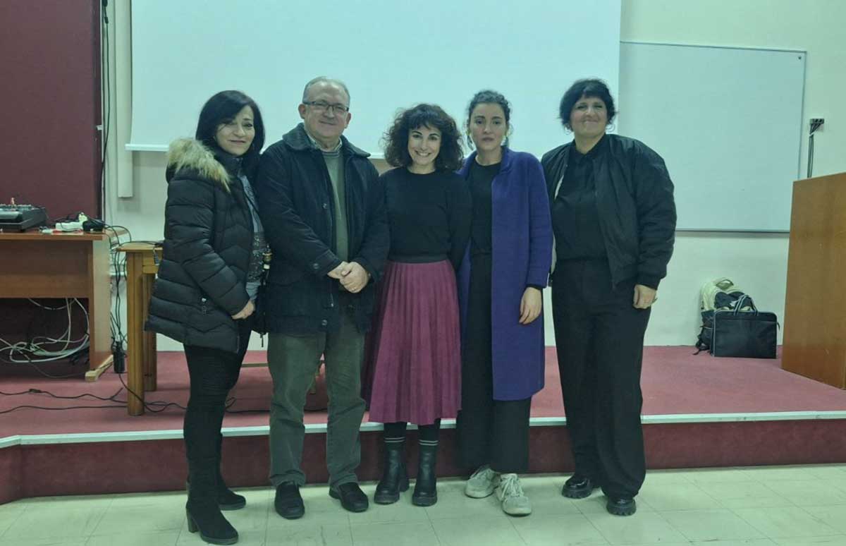 Συνάντηση της Σχολής Γονέων στο 7ο Πειραματικό Γυμνάσιο Τρικάλων με θέμα “Συναισθήματα – Ανάγκες – Σύνδεση”