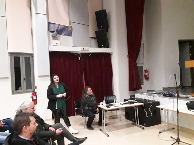 Σχολή Γονέων στο Μουσικό Σχολείο Τρικάλων για τη μετάβαση στο Γυμνάσιο