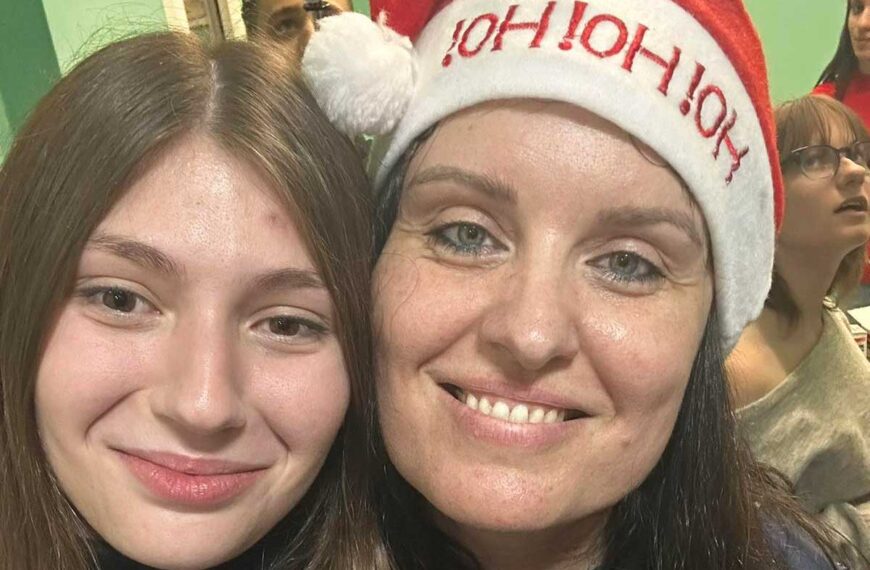 Χριστουγεννιάτικες ευχές από το Φροντιστήριο Βιολογίας «Εξέλιξη»