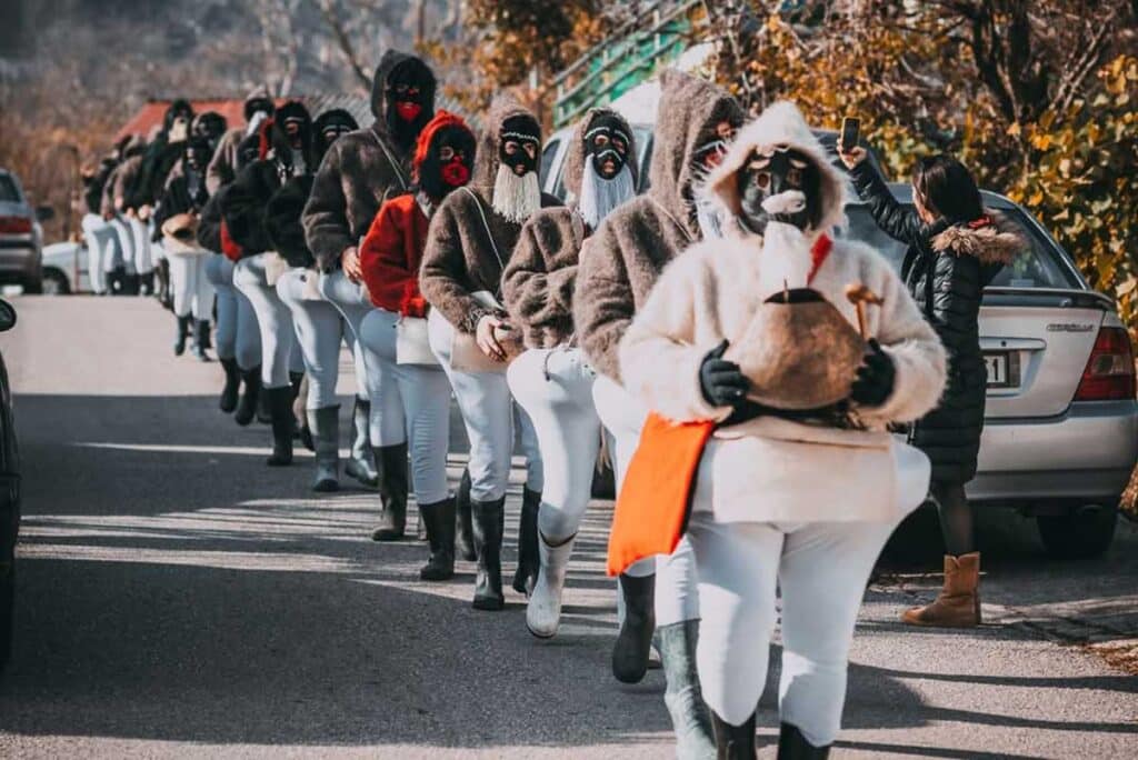 Γοργογύρι Τρικάλων: Αναβίωση του εθίμου «Των Καρκατζαλαίων» την Πρωτοχρονιά 2026