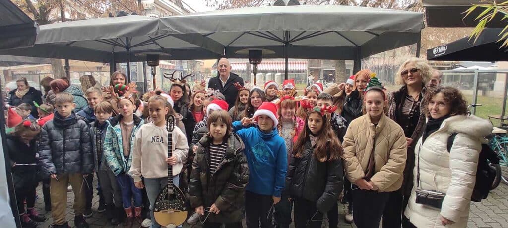 Κάλαντα και μηνύματα συμπερίληψης στην Πρωτοβάθμια Τρικάλων