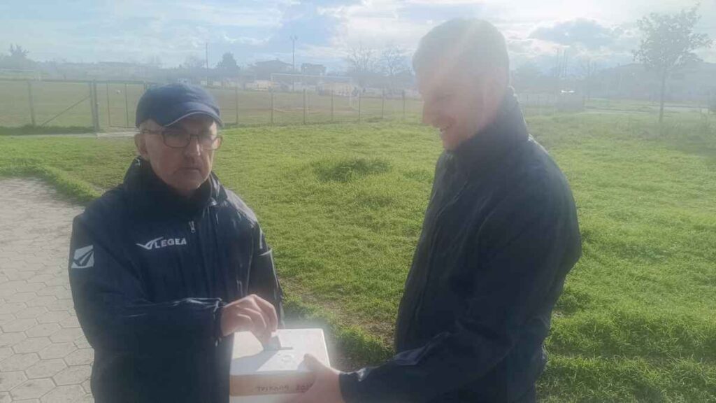 Ηχηρό μήνυμα ανθρωπιάς από τα Τρίκαλα 2011, «Αναλώσιμους» και φίλους