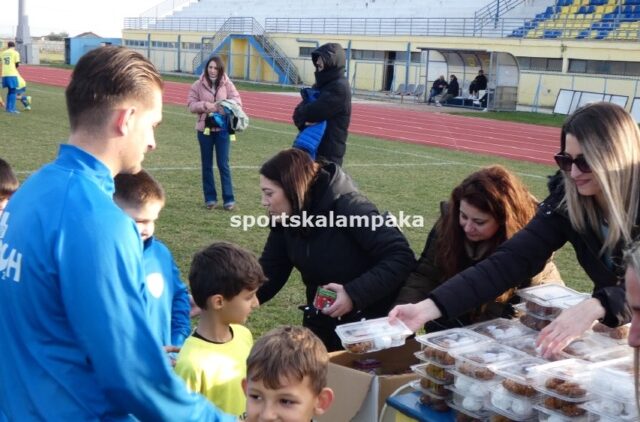 Σε ρυθμούς Χριστουγέννων η ακαδημία Μετεώρων