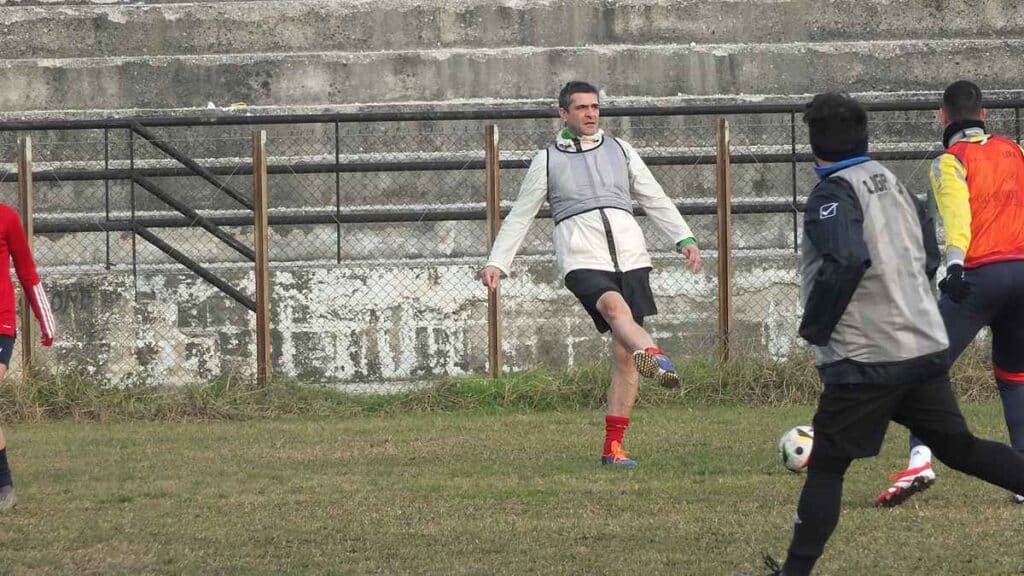 Ηχηρό μήνυμα ανθρωπιάς από τα Τρίκαλα 2011, «Αναλώσιμους» και φίλους