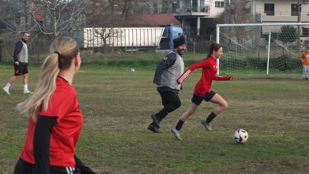 Ηχηρό μήνυμα ανθρωπιάς από τα Τρίκαλα 2011, «Αναλώσιμους» και φίλους