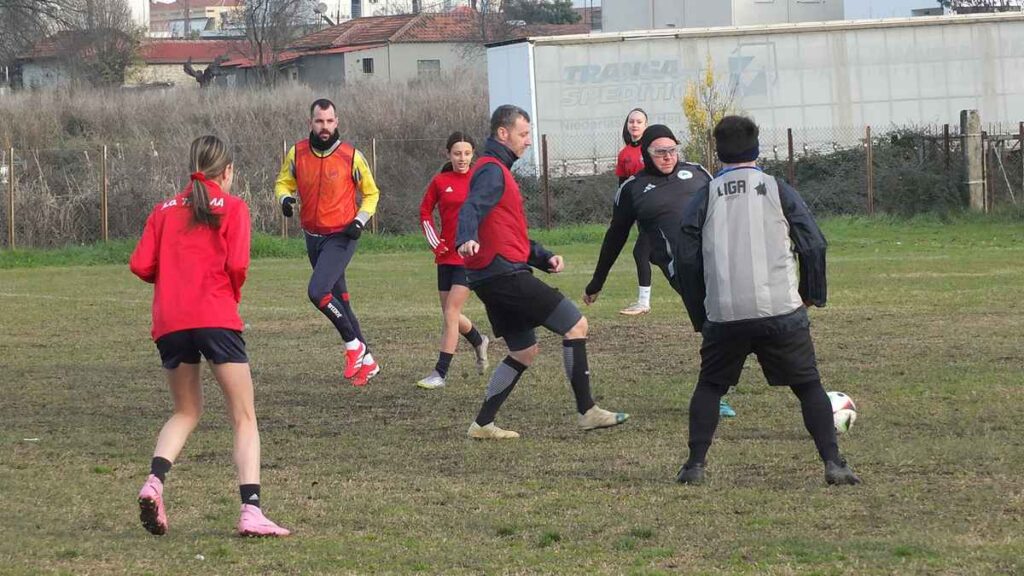 Ηχηρό μήνυμα ανθρωπιάς από τα Τρίκαλα 2011, «Αναλώσιμους» και φίλους