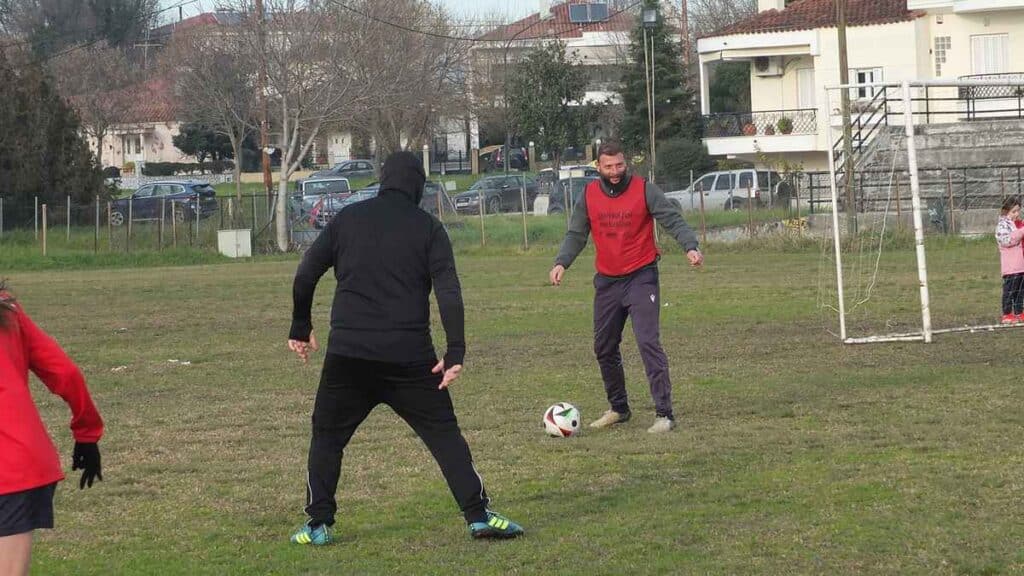 Ηχηρό μήνυμα ανθρωπιάς από τα Τρίκαλα 2011, «Αναλώσιμους» και φίλους