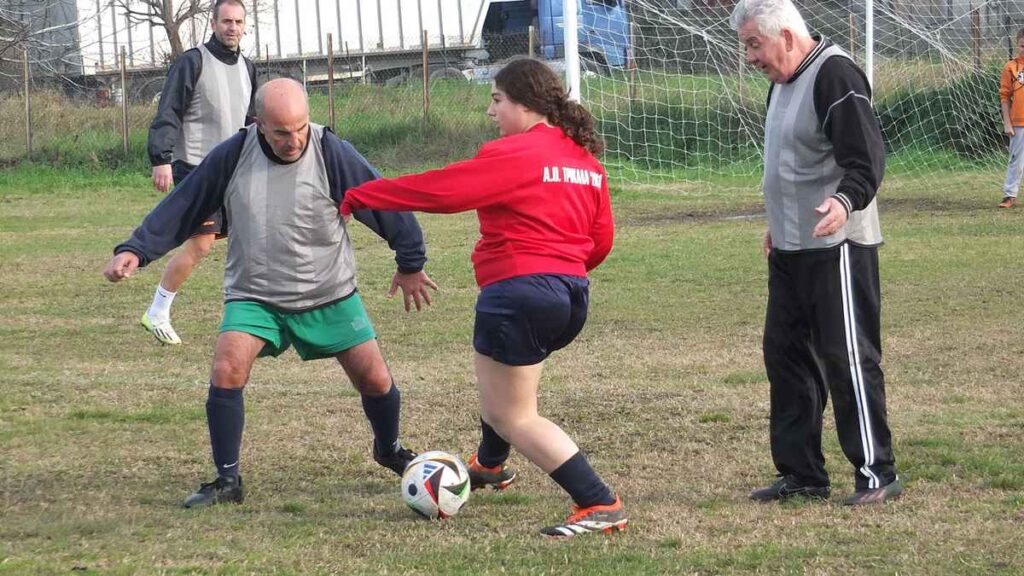 Ηχηρό μήνυμα ανθρωπιάς από τα Τρίκαλα 2011, «Αναλώσιμους» και φίλους