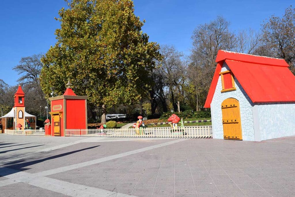 Καρδίτσα: Άνοιξε το «Χωριό των Χριστουγέννων» στο Παυσίλυπο